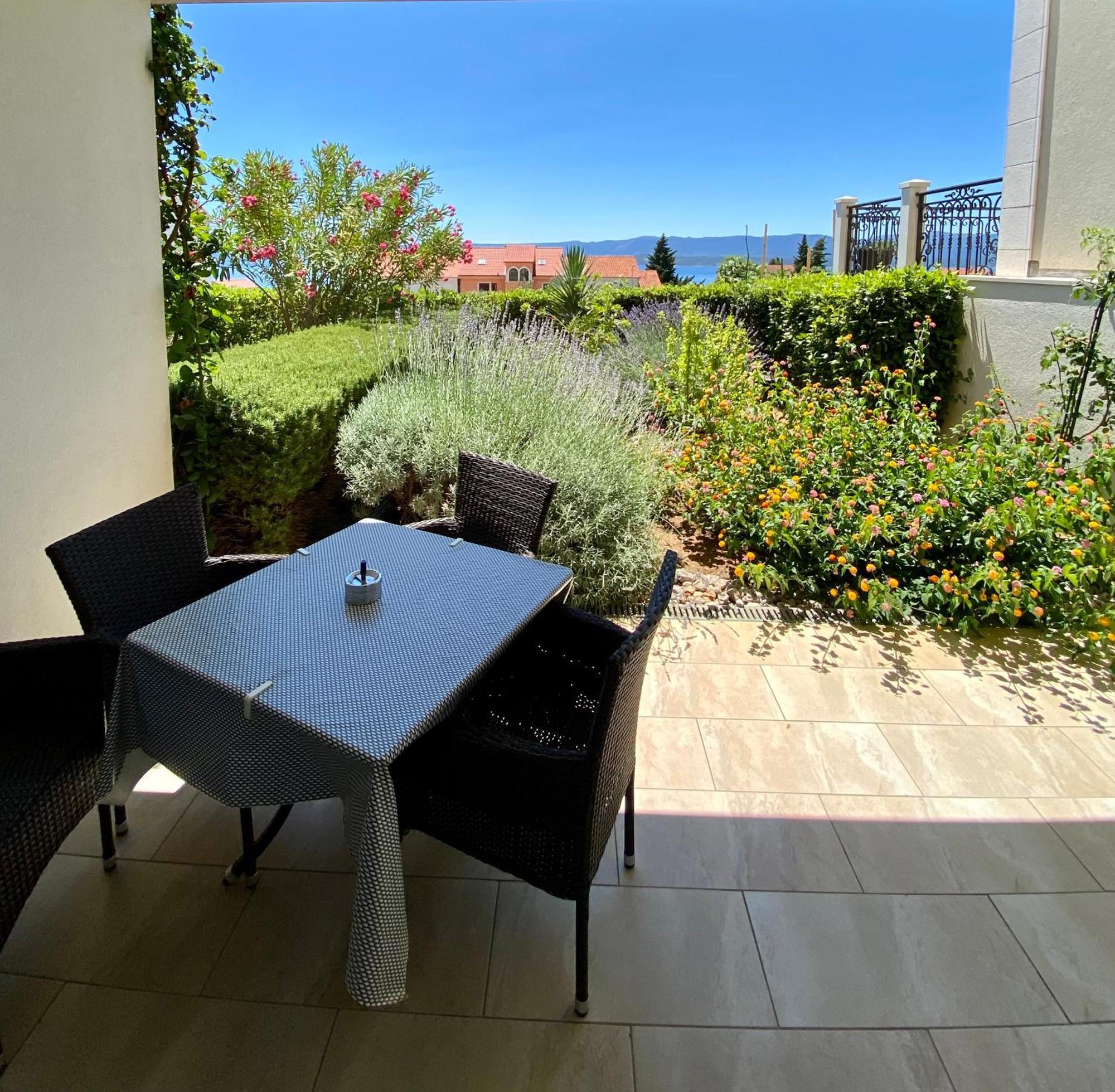 Apartments Lovely Croatia Bol Exterior foto